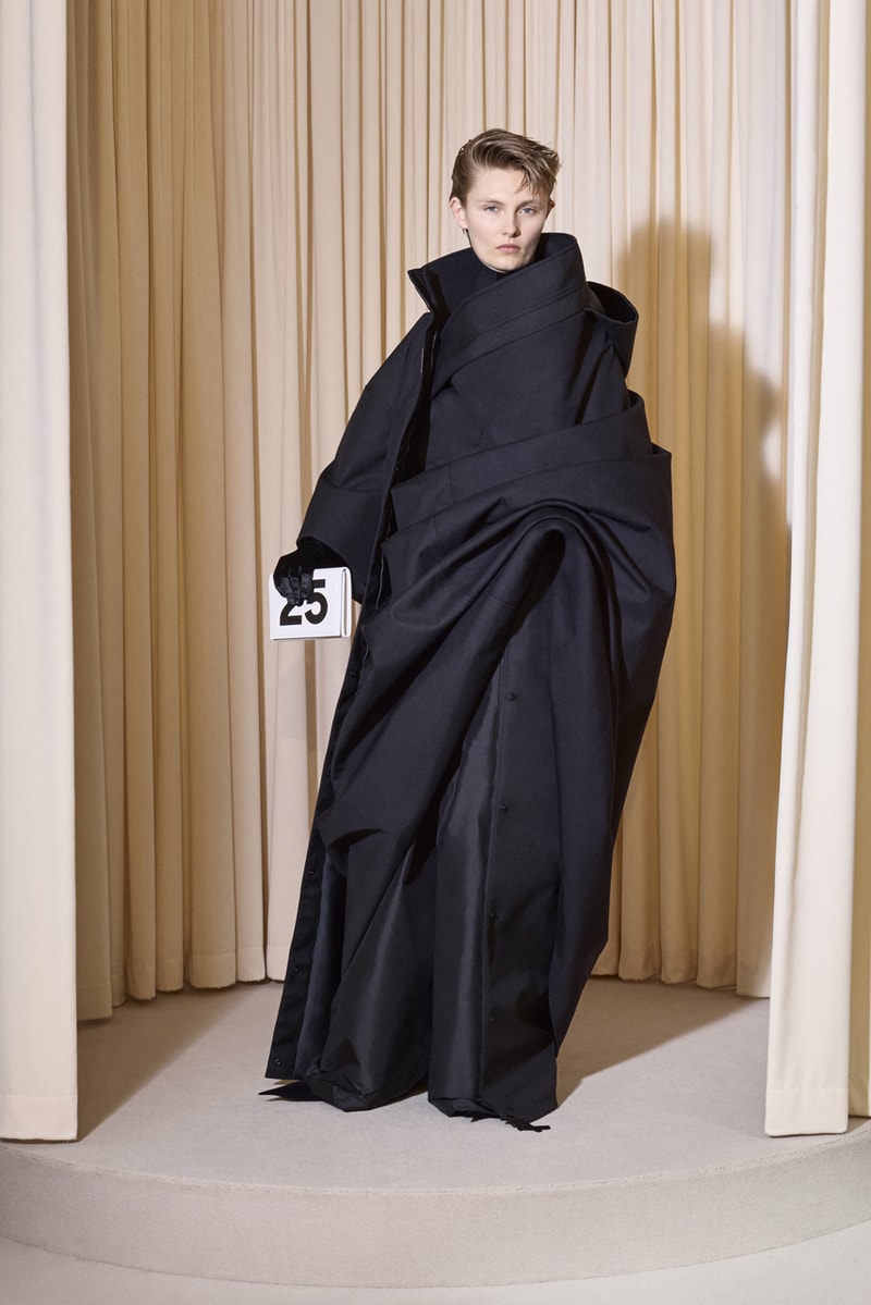 Balenciaga 正式發佈第 53 季高級訂製時裝大秀