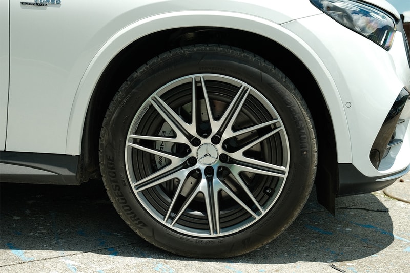 Hypebeast 實測 Mercedes-AMG GLC 43 4MATIC 上乘跑旅