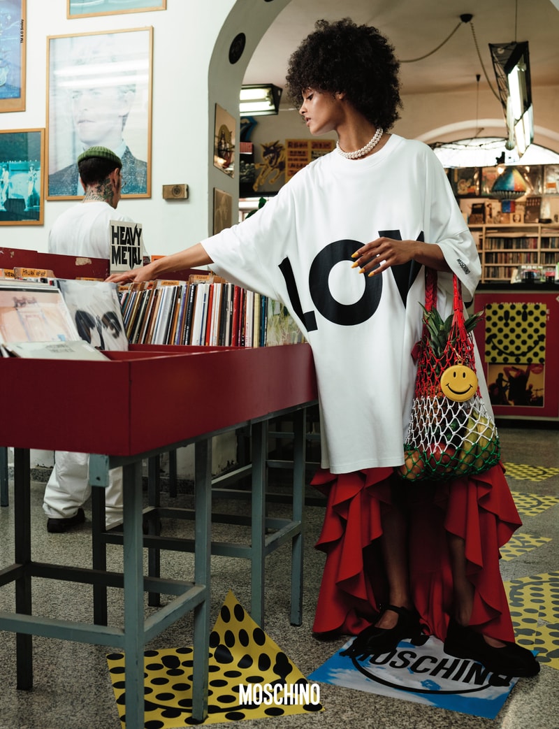 MOSCHINO 正式發佈 2024 秋冬女裝系列形象大片