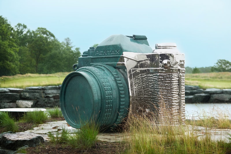 展出六件巨型雕塑！走進 Destination Kohler 專屬訂製 Daniel Arsham 房間「Arsham Cabin」