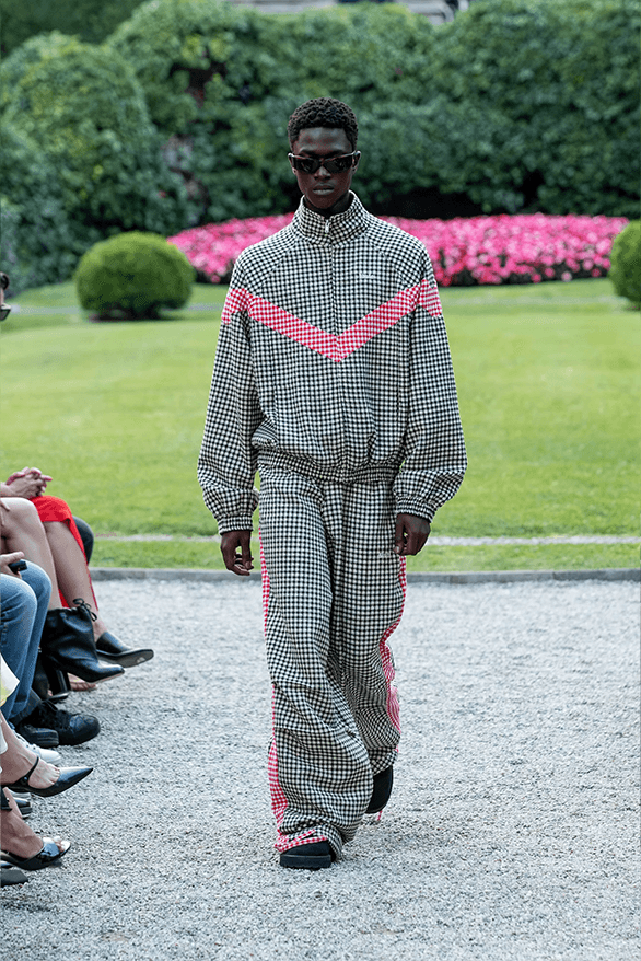 RHUDE 正式發佈 2025 春夏系列大秀