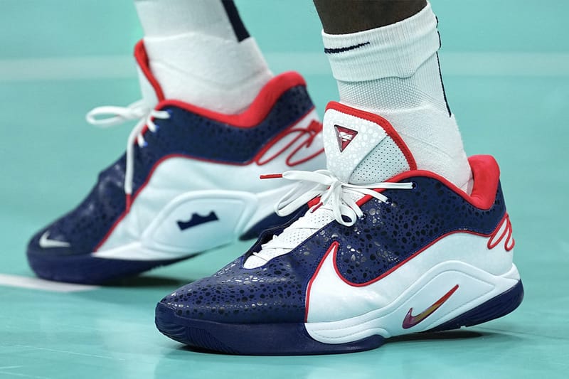率先近賞 Nike LeBron 22 美國隊配色