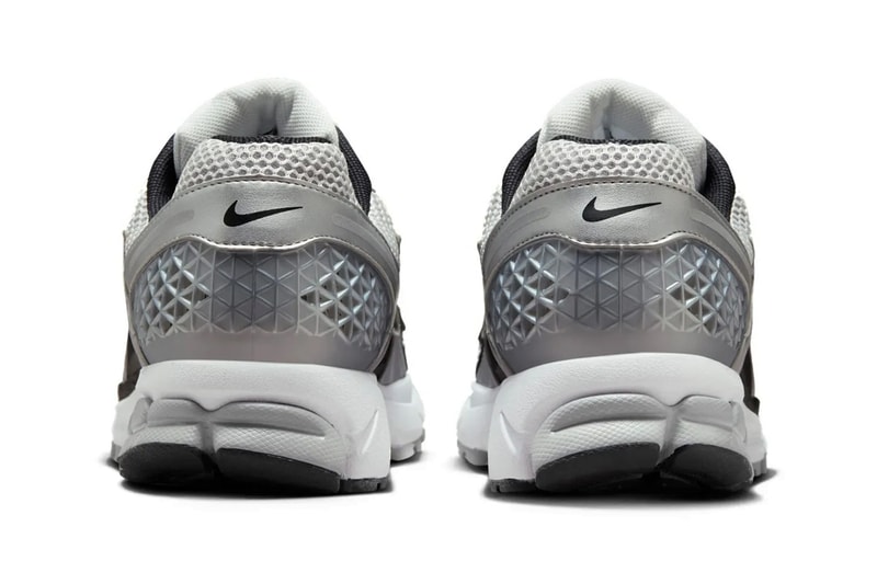 Nike Zoom Vomero 5 全新配色「Metallic Silver/Black」官方圖輯正式發佈