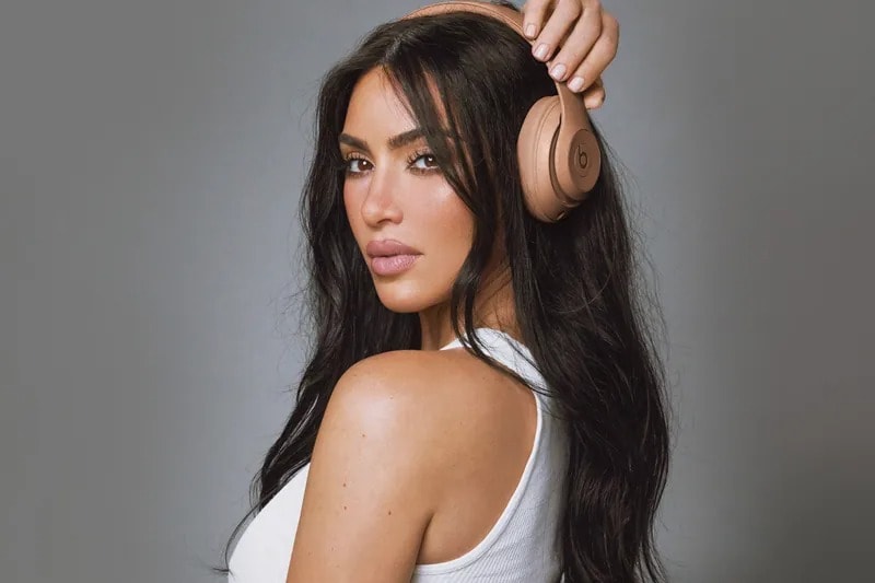 Kim Kardashian 攜手 Beats 打造 Beats Studio Pro 全新聯名耳機
