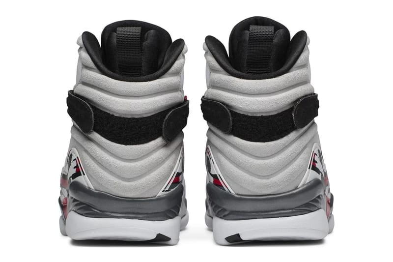 消息稱 Air Jordan 8 經典配色「Bugs Bunny」有望於 2025 年復刻回歸