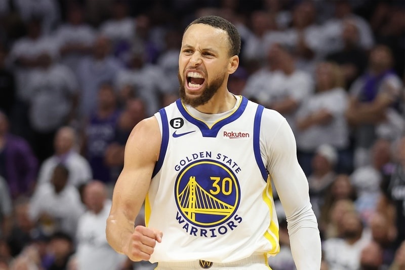 Stephen Curry 正式與 Golden State Warriors 簽下一年延長合約