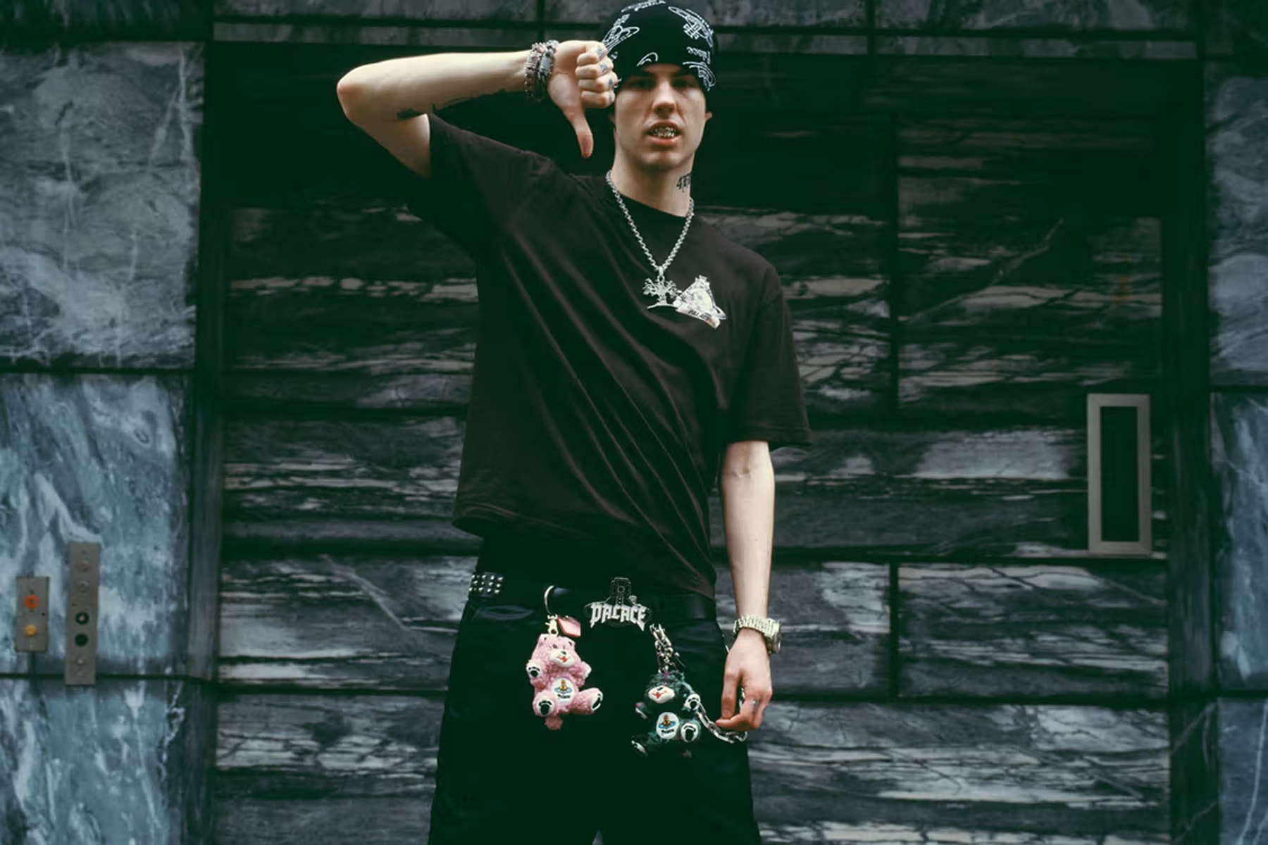 Palace 首度攜手 Vivienne Westwood 推出聯名系列