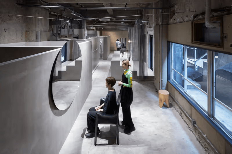 粗獷主義風格！走進日本全新美髮沙龍 Tagi