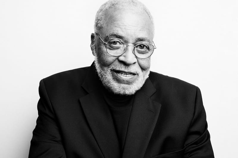 《星際大戰》「黑武士」配音員 James Earl Jones 逝世，終年 93 歲
