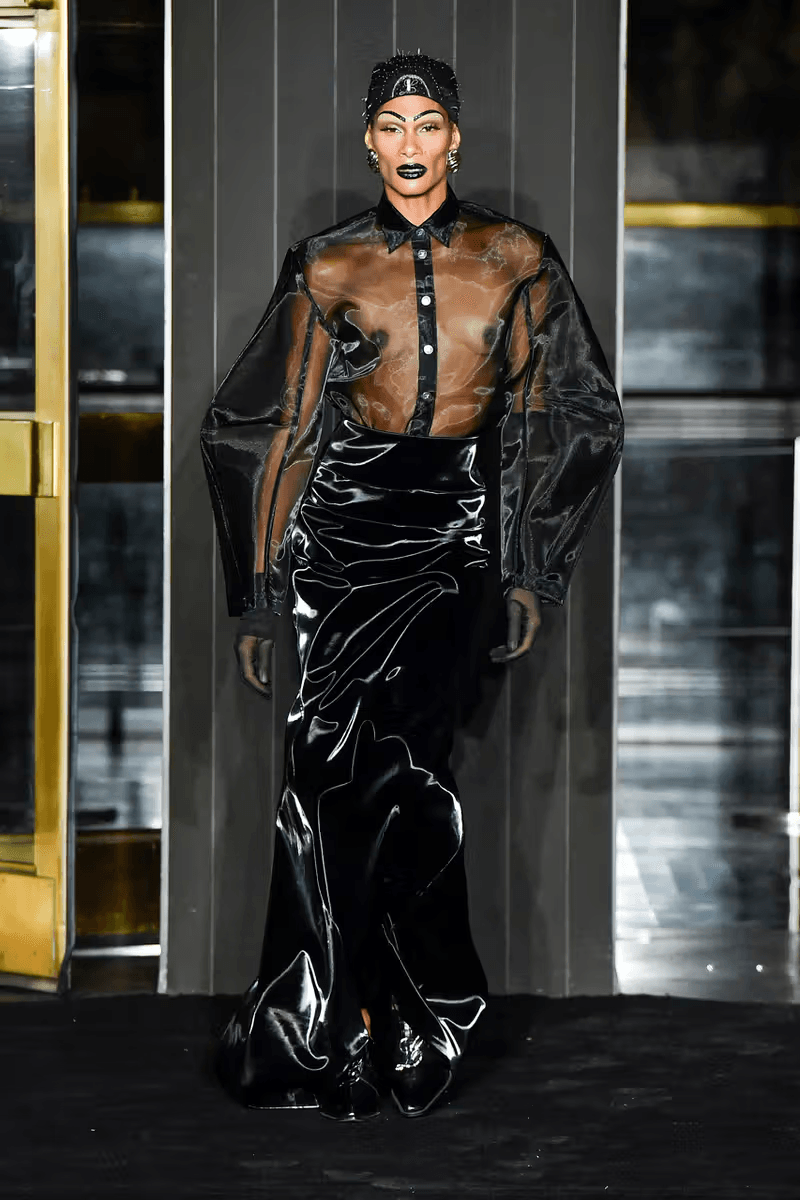 Luar 正式發佈 2025 春夏系列大秀