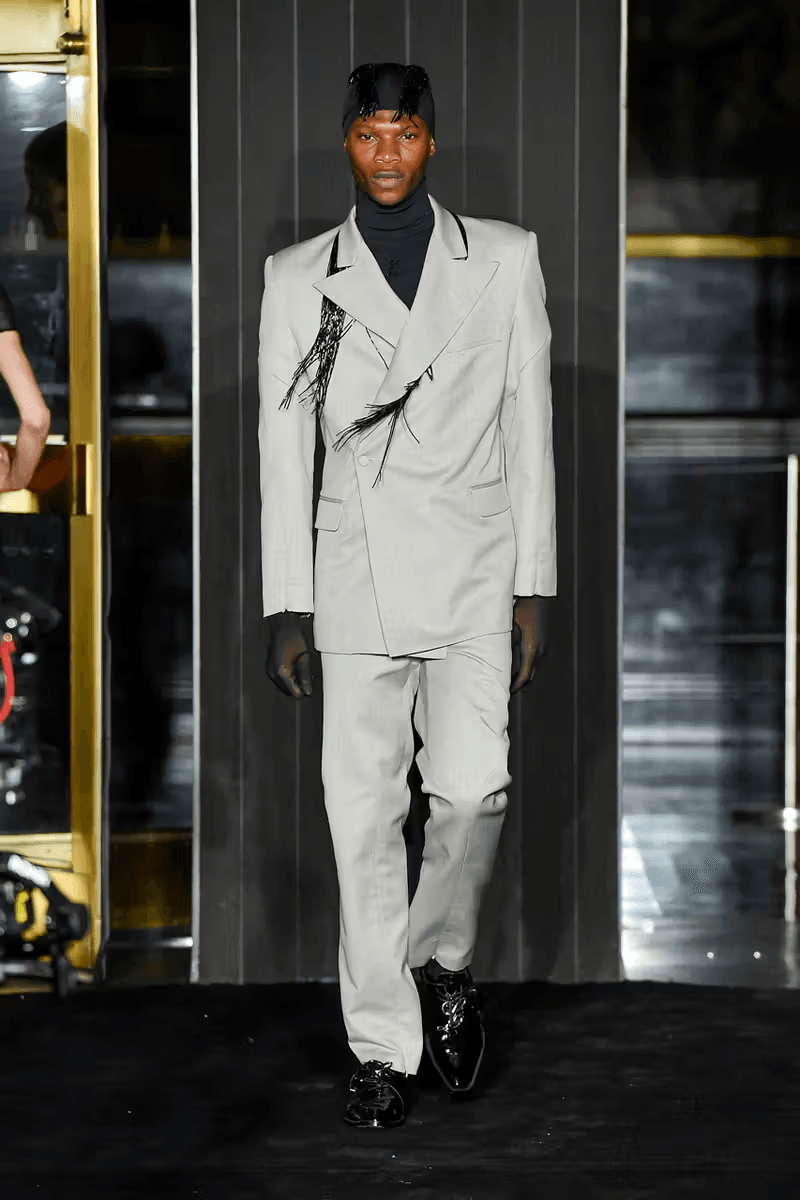 Luar 正式發佈 2025 春夏系列大秀