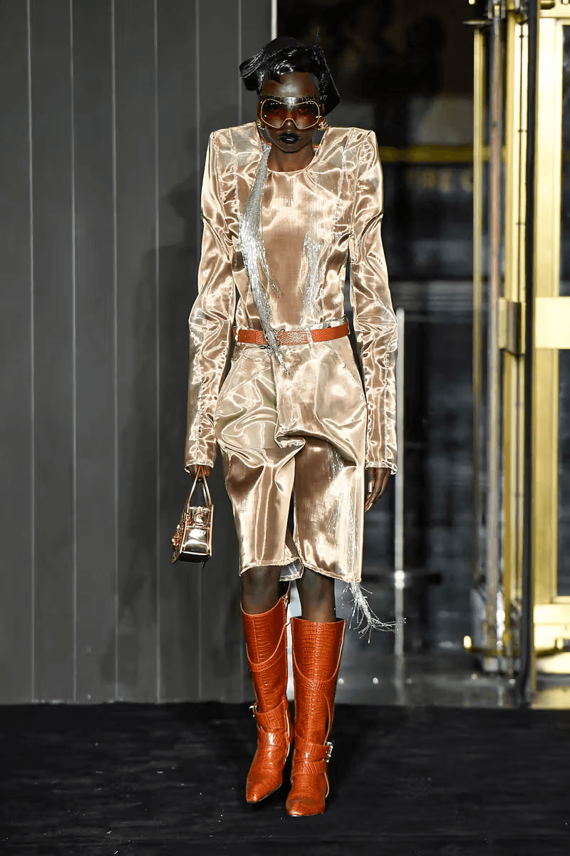 Luar 正式發佈 2025 春夏系列大秀