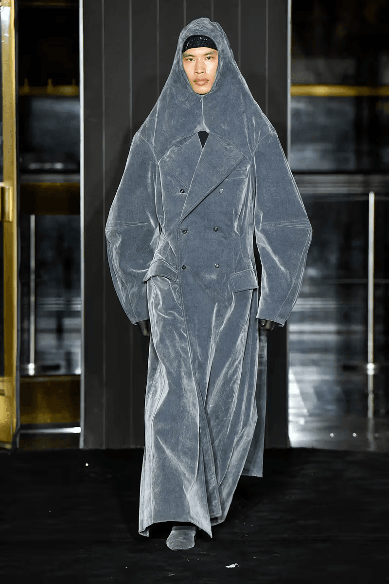 Luar 正式發佈 2025 春夏系列大秀