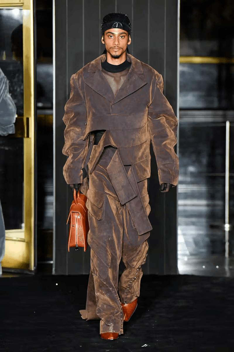 Luar 正式發佈 2025 春夏系列大秀