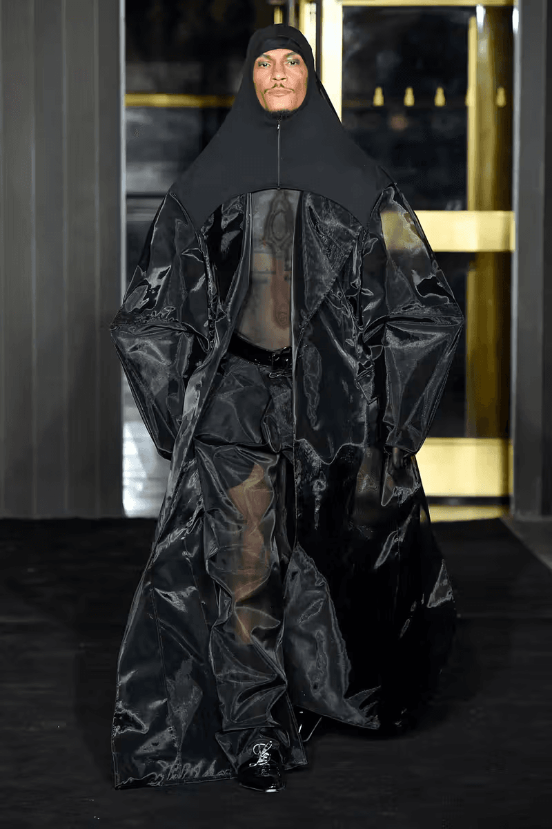 Luar 正式發佈 2025 春夏系列大秀