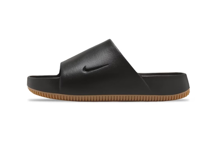 率先近賞 Nike Calm Slides 全新配色「Black Gum」