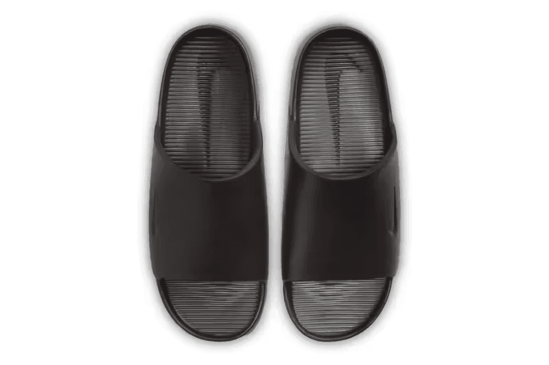 率先近賞 Nike Calm Slides 全新配色「Black Gum」