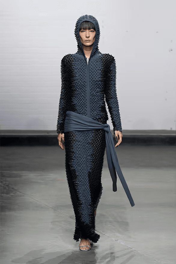 Chet Lo 正式發佈 2025 春夏系列大秀