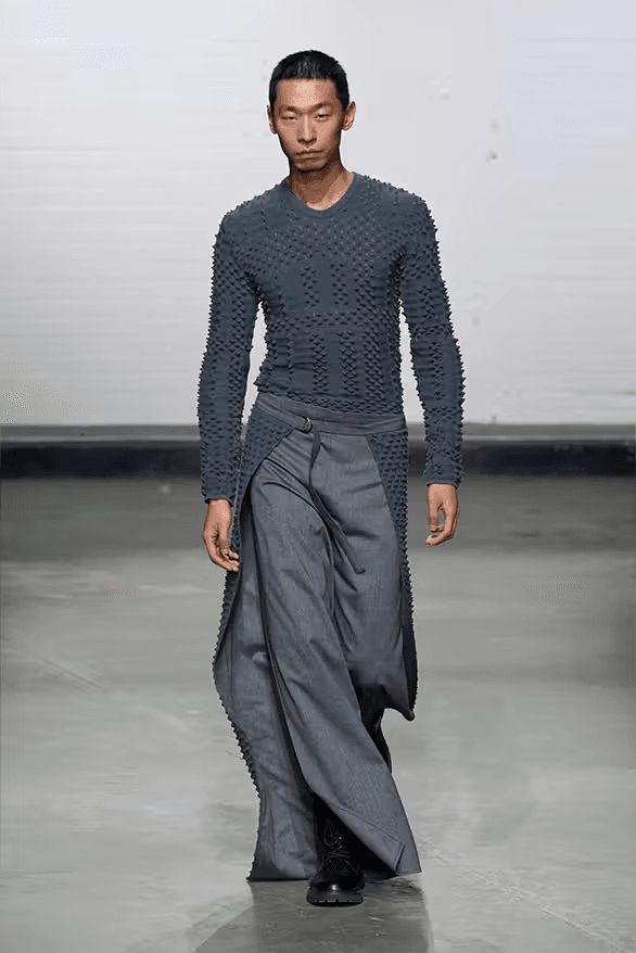 Chet Lo 正式發佈 2025 春夏系列大秀