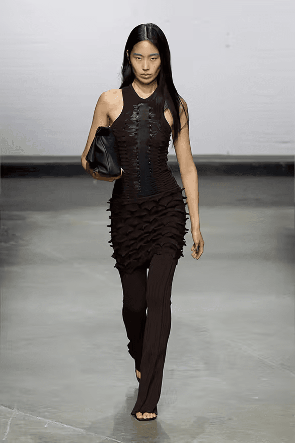 Chet Lo 正式發佈 2025 春夏系列大秀