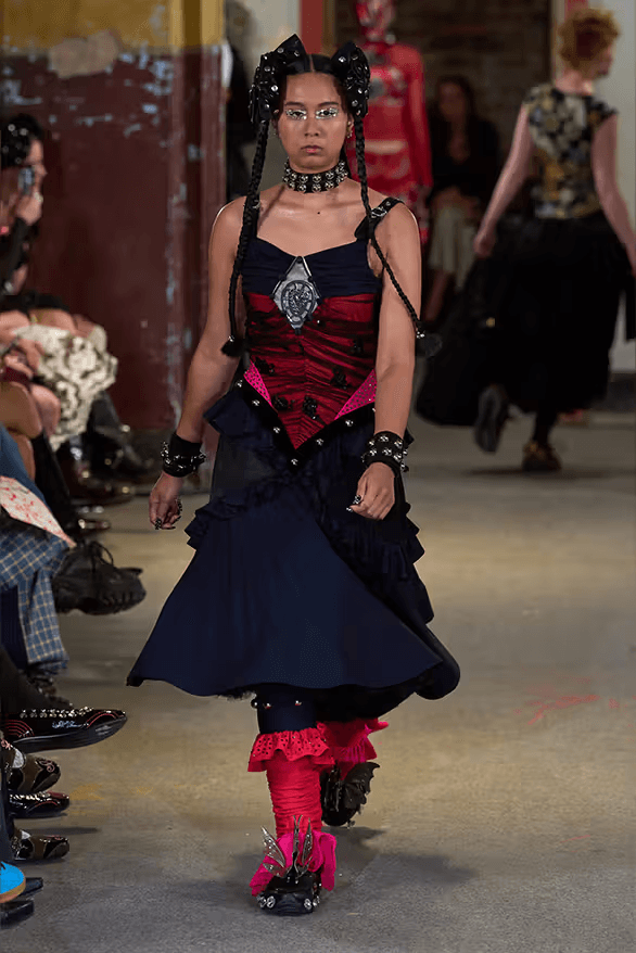 Chopova Lowena 正式發佈 2025 春夏系列大秀