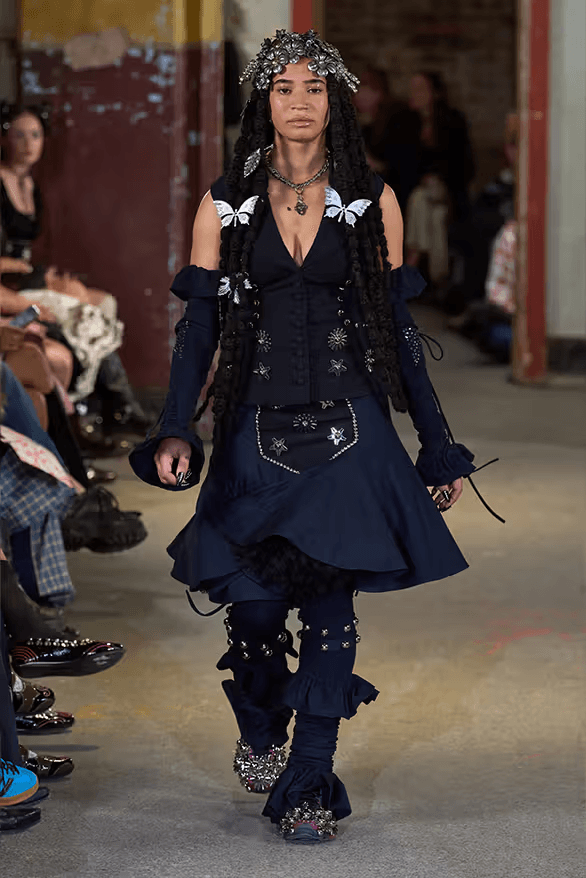 Chopova Lowena 正式發佈 2025 春夏系列大秀