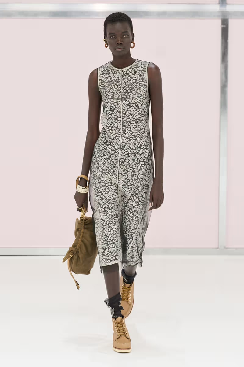 FENDI 2025 春夏女裝大秀正式登場