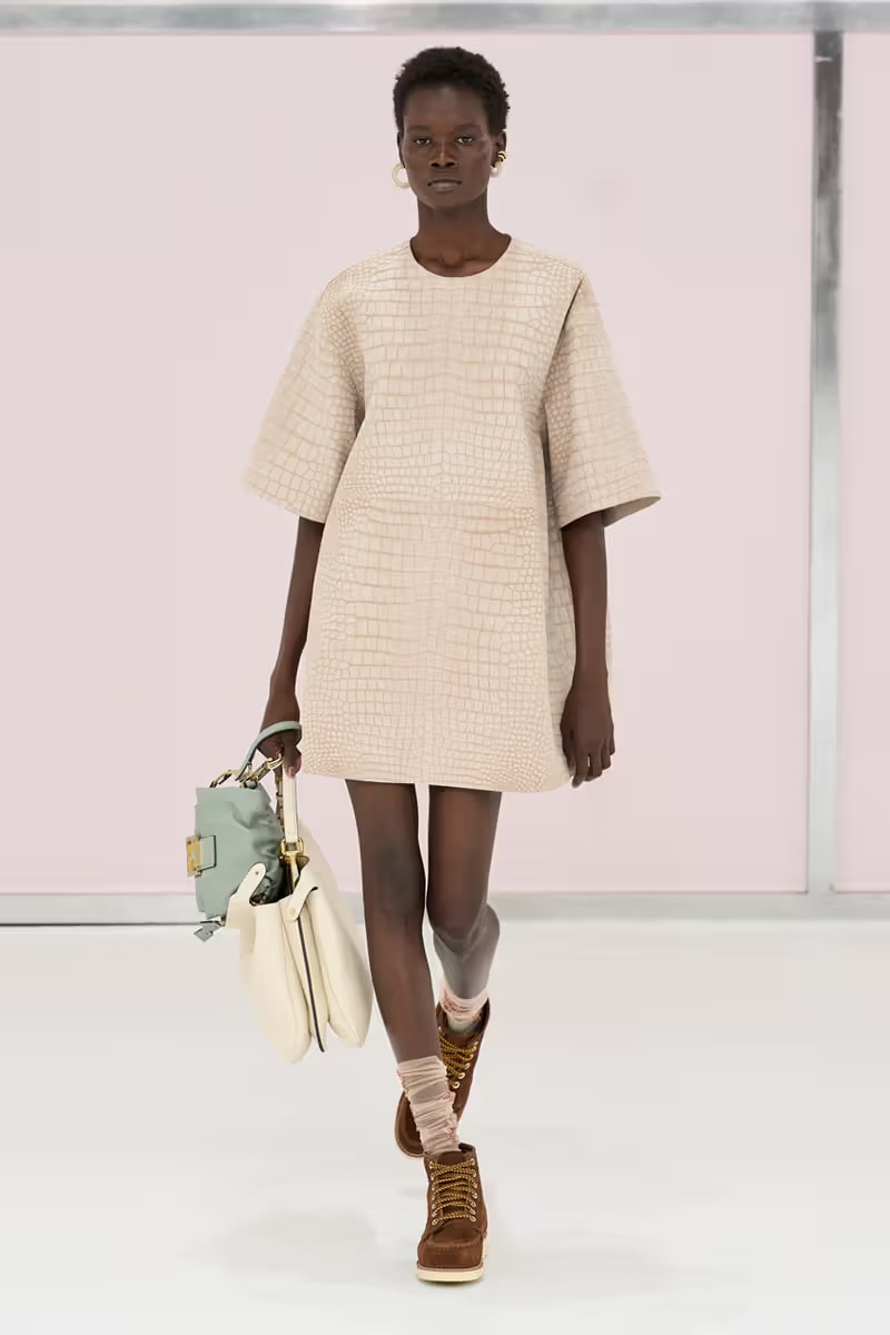 FENDI 2025 春夏女裝大秀正式登場