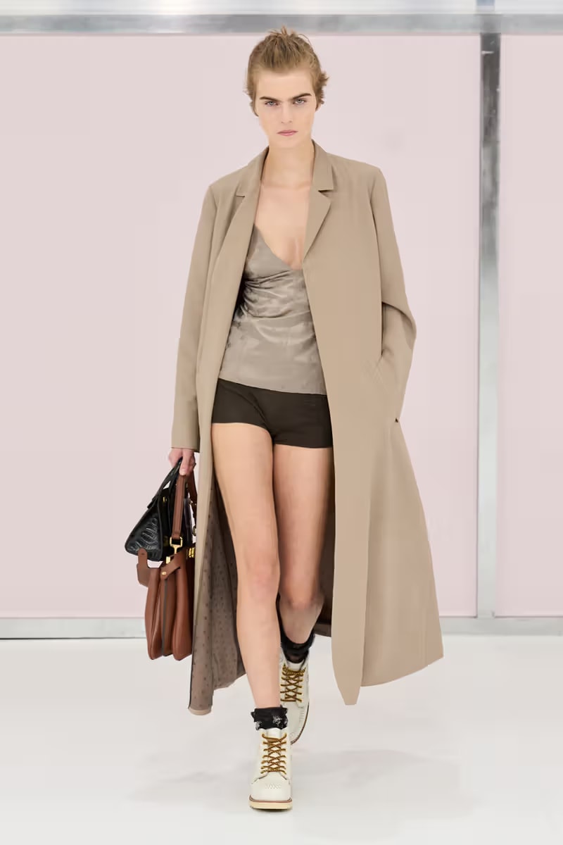 FENDI 2025 春夏女裝大秀正式登場
