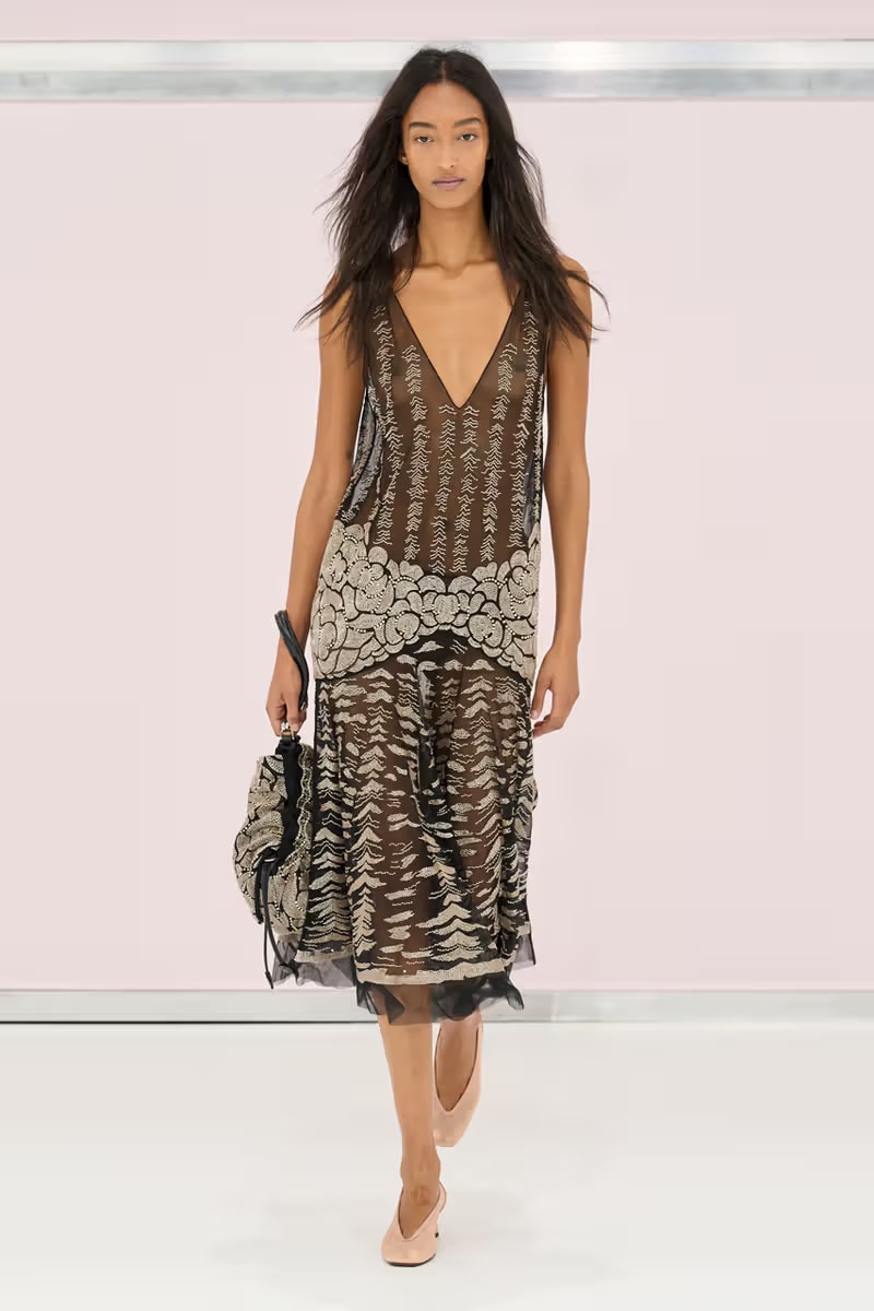 FENDI 2025 春夏女裝大秀正式登場