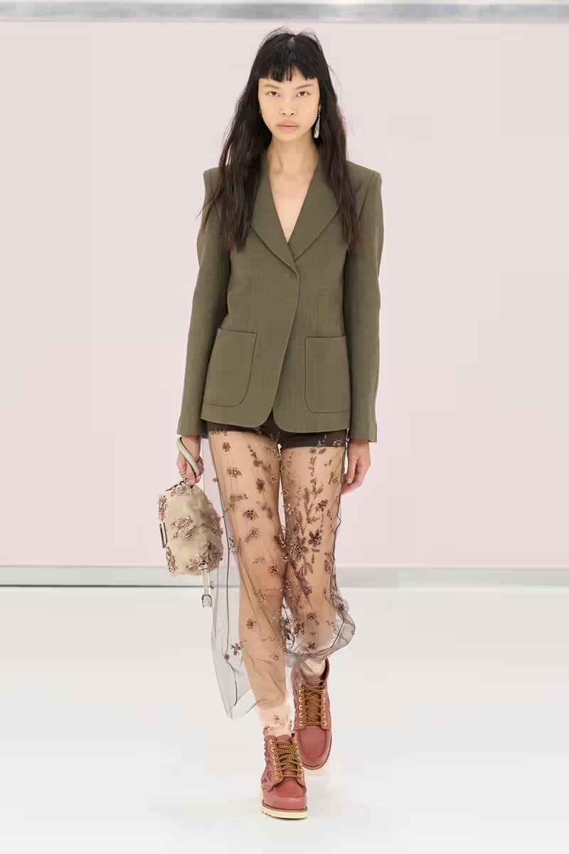 FENDI 2025 春夏女裝大秀正式登場