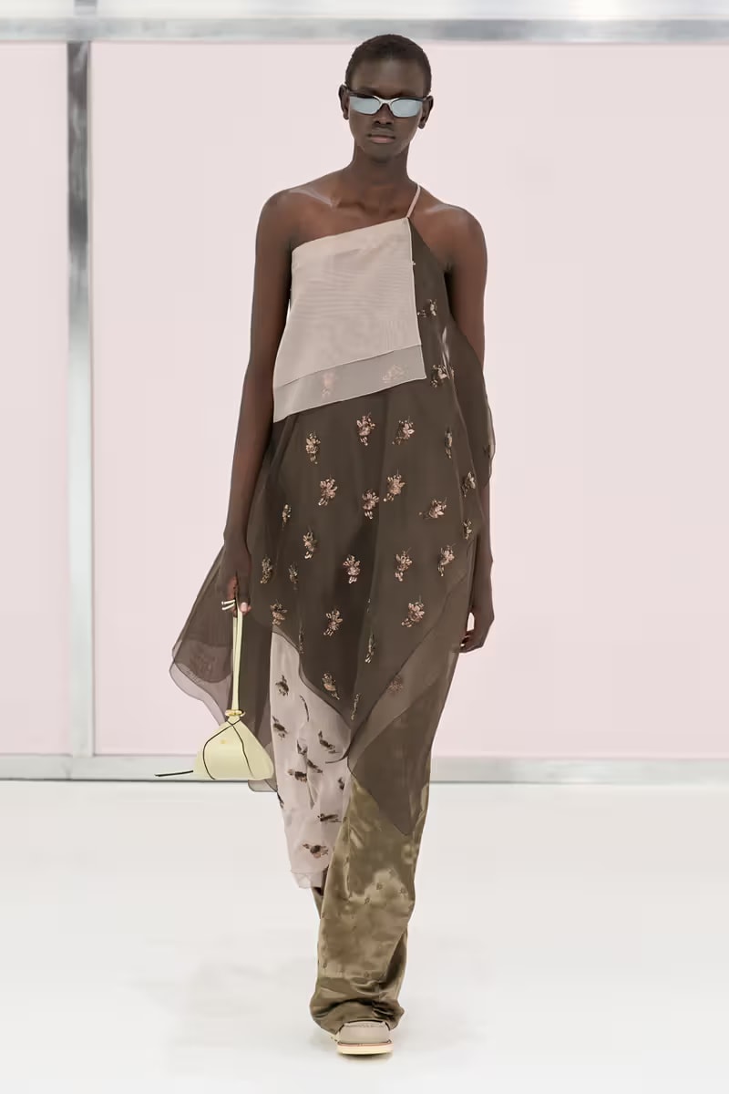 FENDI 2025 春夏女裝大秀正式登場