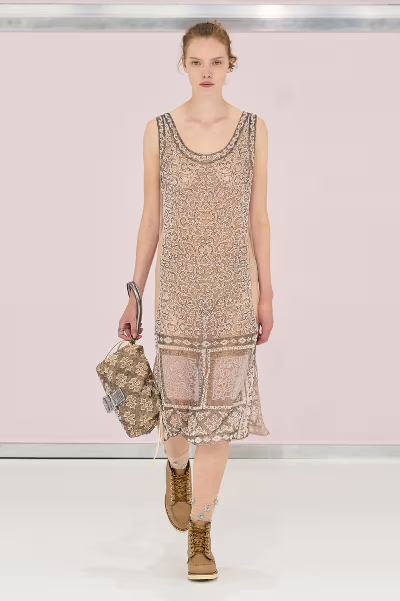 FENDI 2025 春夏女裝大秀正式登場