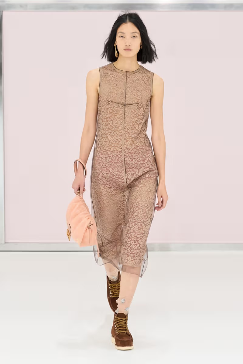 FENDI 2025 春夏女裝大秀正式登場