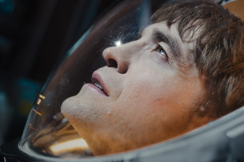 Robert Pattinson 主演、奉俊昊執導最新驚悚科幻電影《米奇17號》宣布延期上映