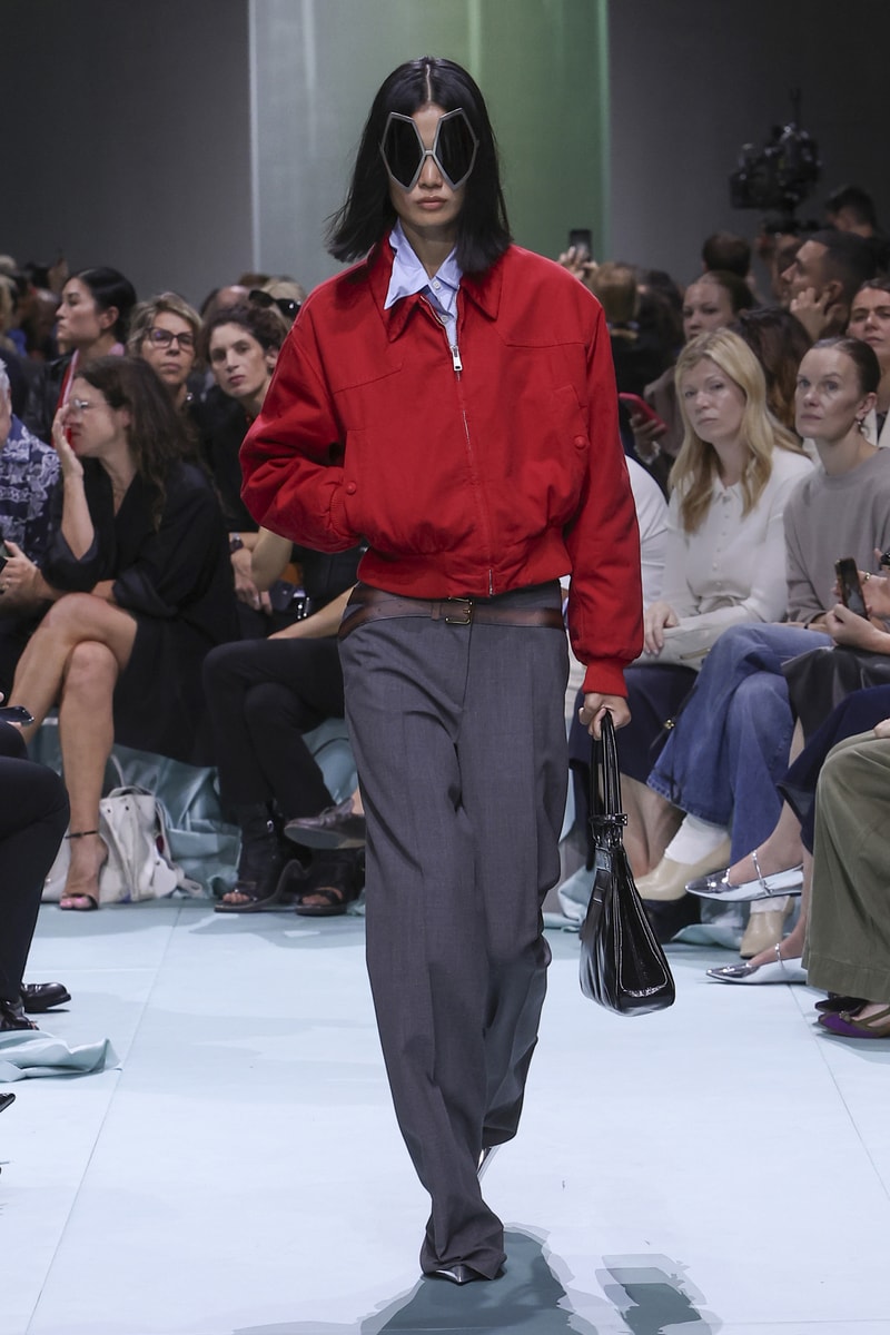 Prada 正式發佈 2025 春夏女裝系列大秀