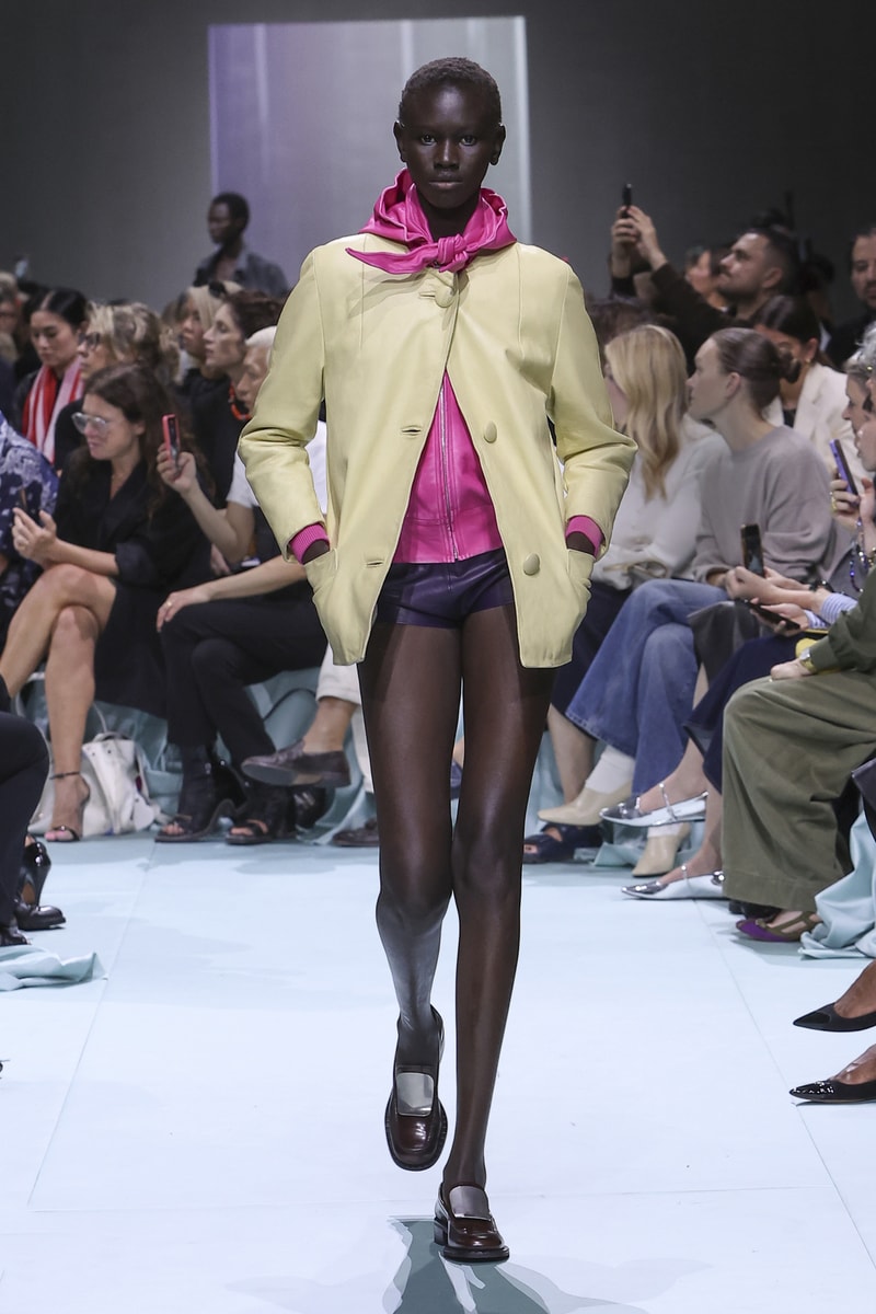 Prada 正式發佈 2025 春夏女裝系列大秀
