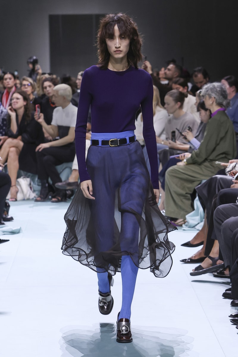Prada 正式發佈 2025 春夏女裝系列大秀