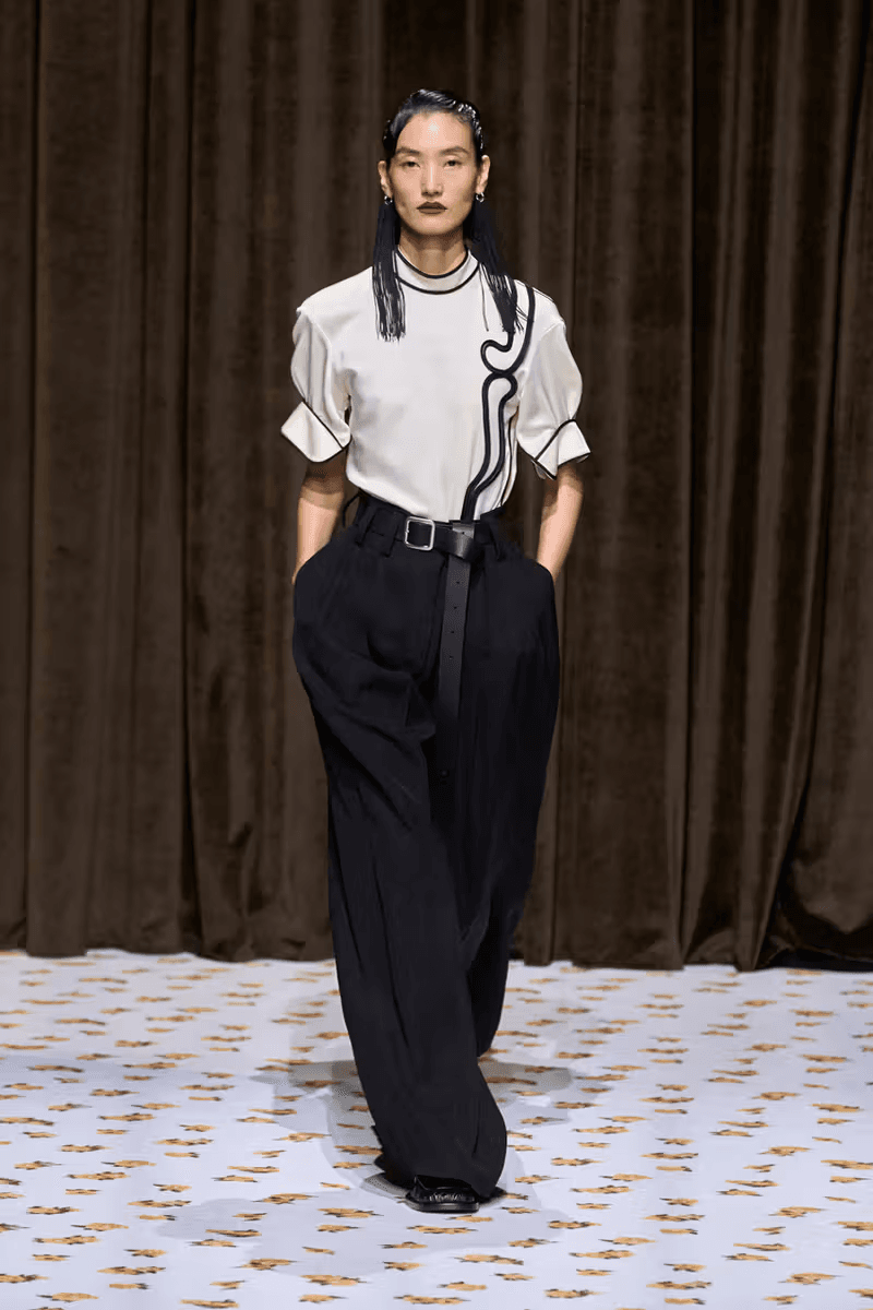 Jil Sander 正式發佈 2025 春夏系列大秀
