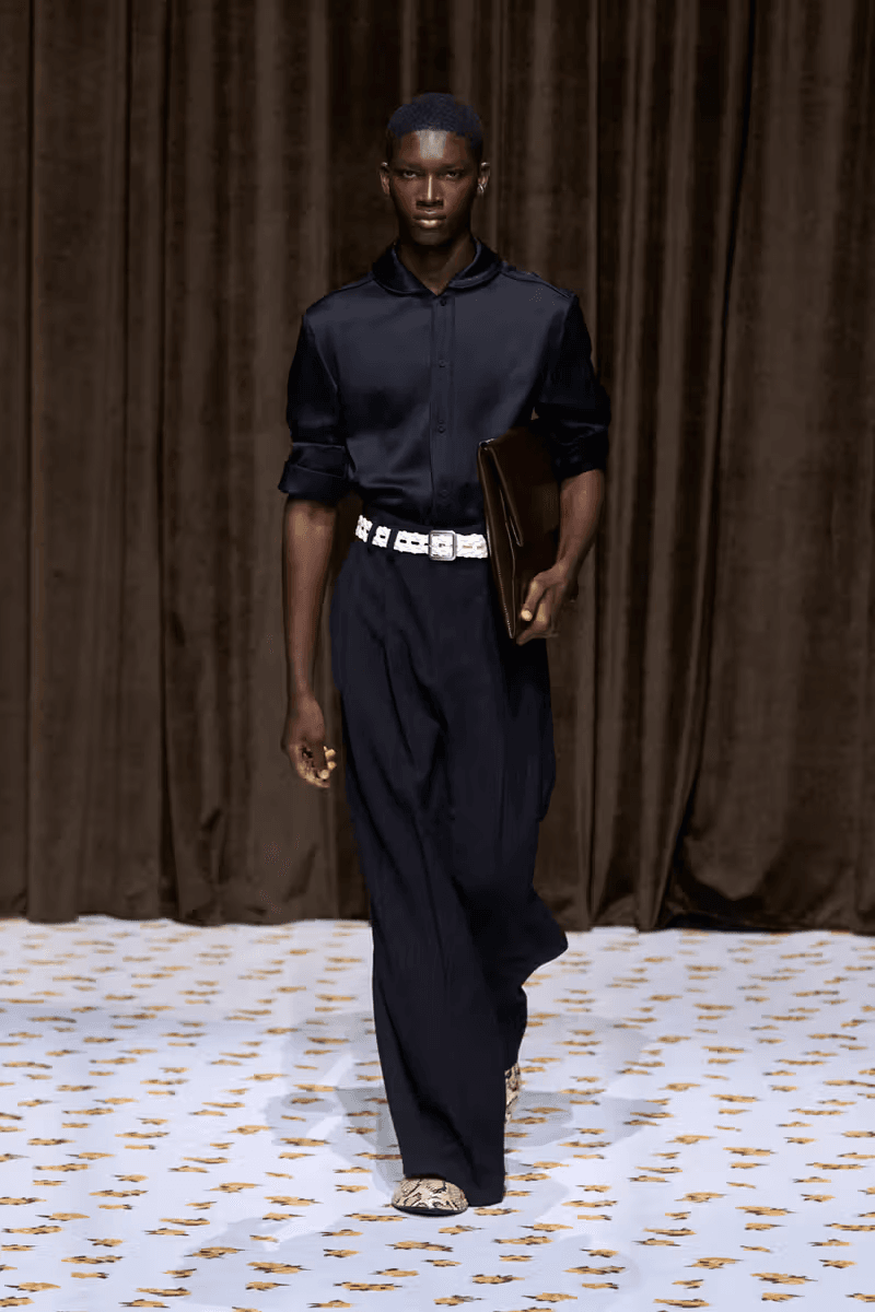 Jil Sander 正式發佈 2025 春夏系列大秀