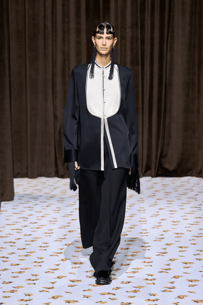 Jil Sander 正式發佈 2025 春夏系列大秀