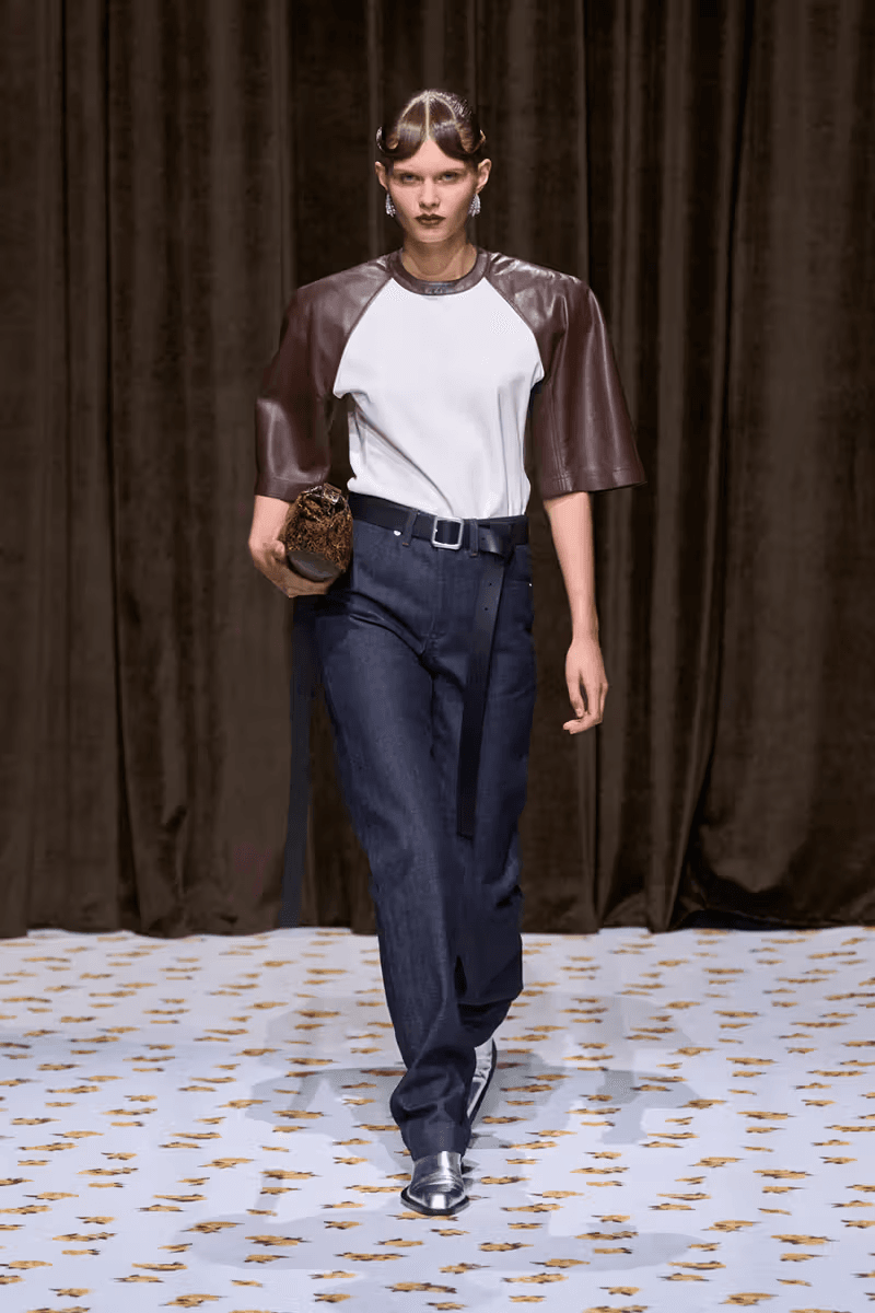 Jil Sander 正式發佈 2025 春夏系列大秀