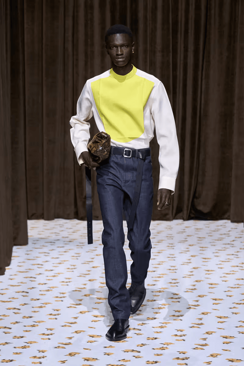 Jil Sander 正式發佈 2025 春夏系列大秀