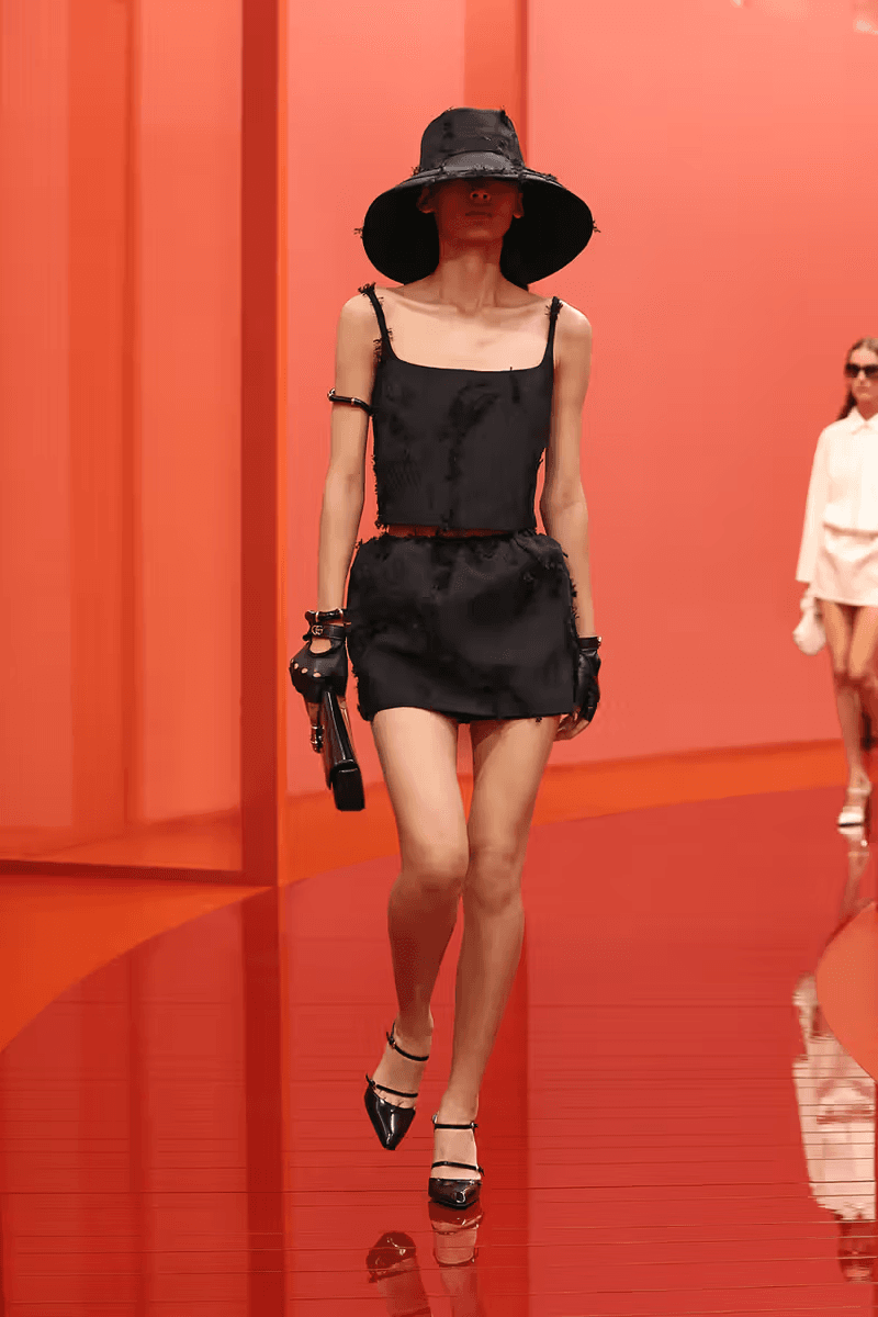 Gucci 正式發佈 2025 春夏女裝系列大秀