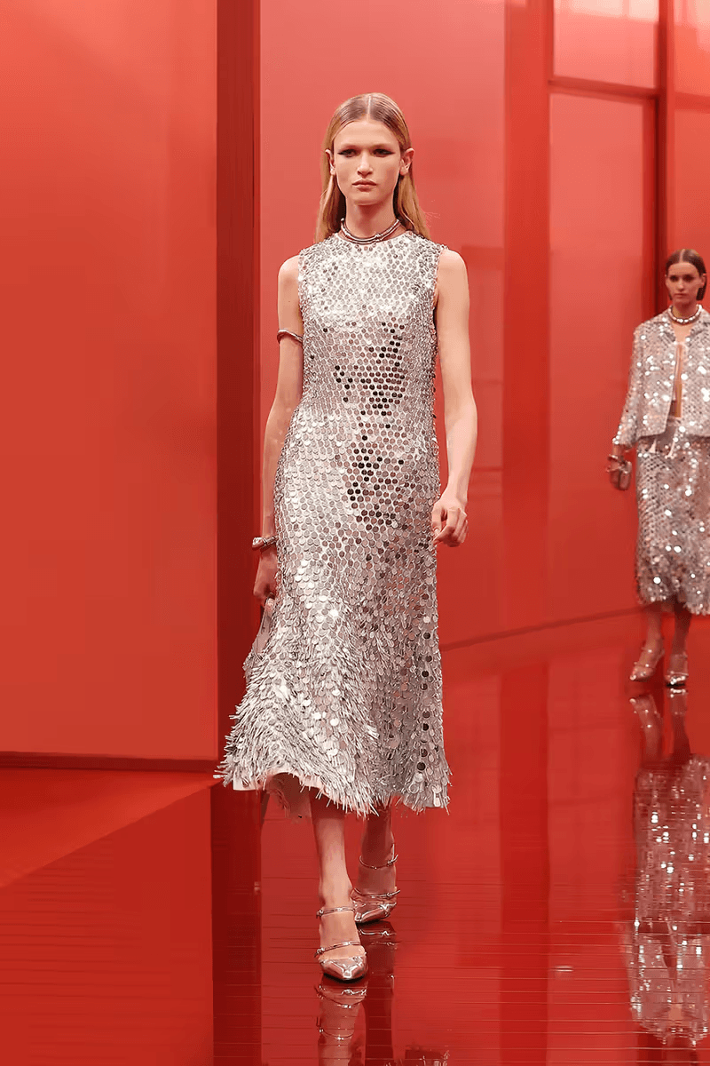 Gucci 正式發佈 2025 春夏女裝系列大秀