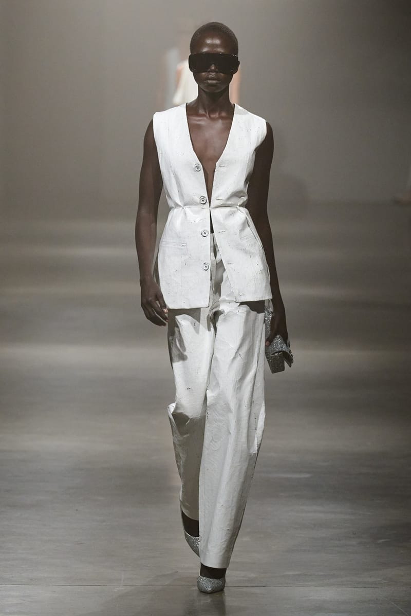 MM6 Maison Margiela 正式發佈 2025 全新春夏系列大秀
