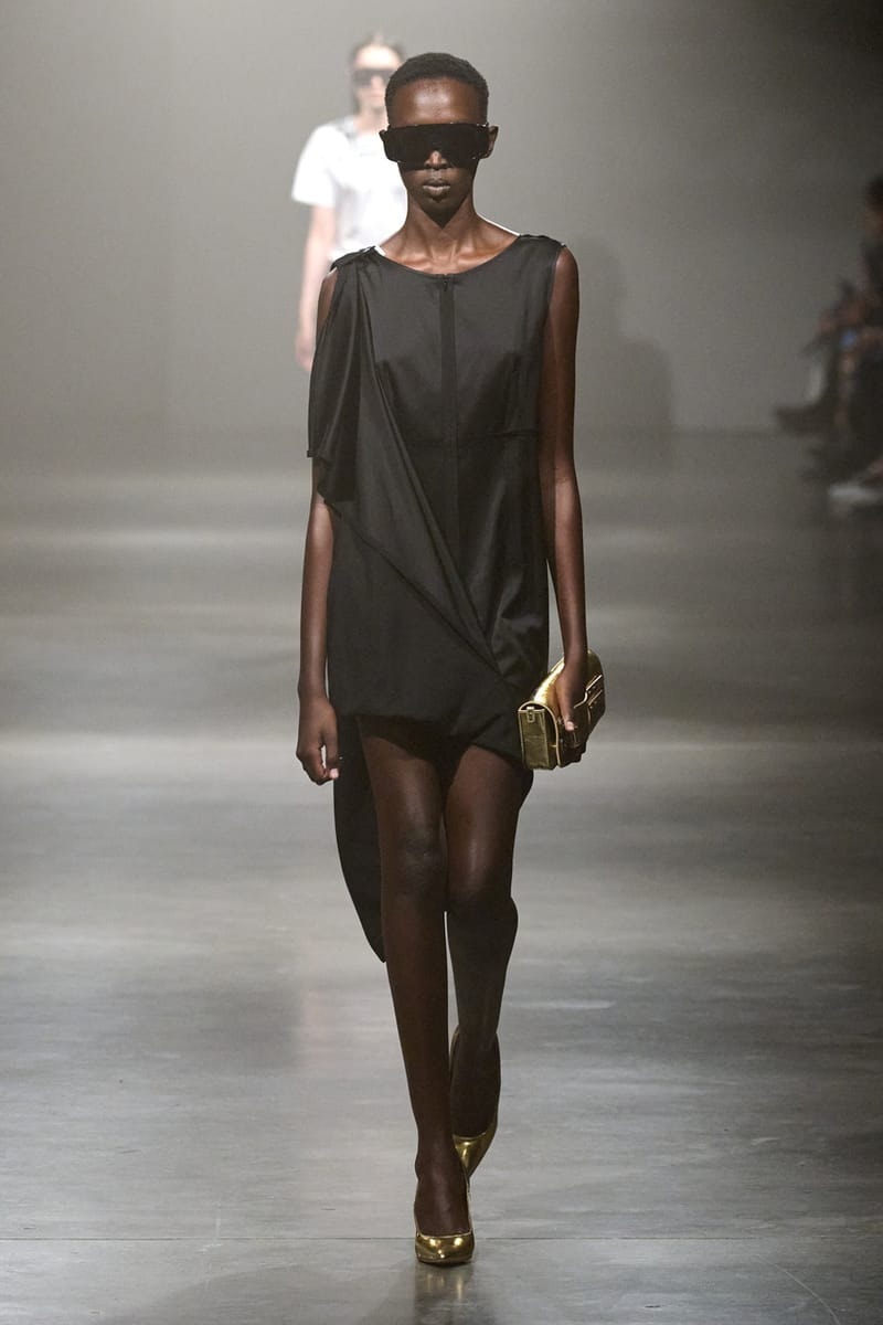 MM6 Maison Margiela 正式發佈 2025 全新春夏系列大秀