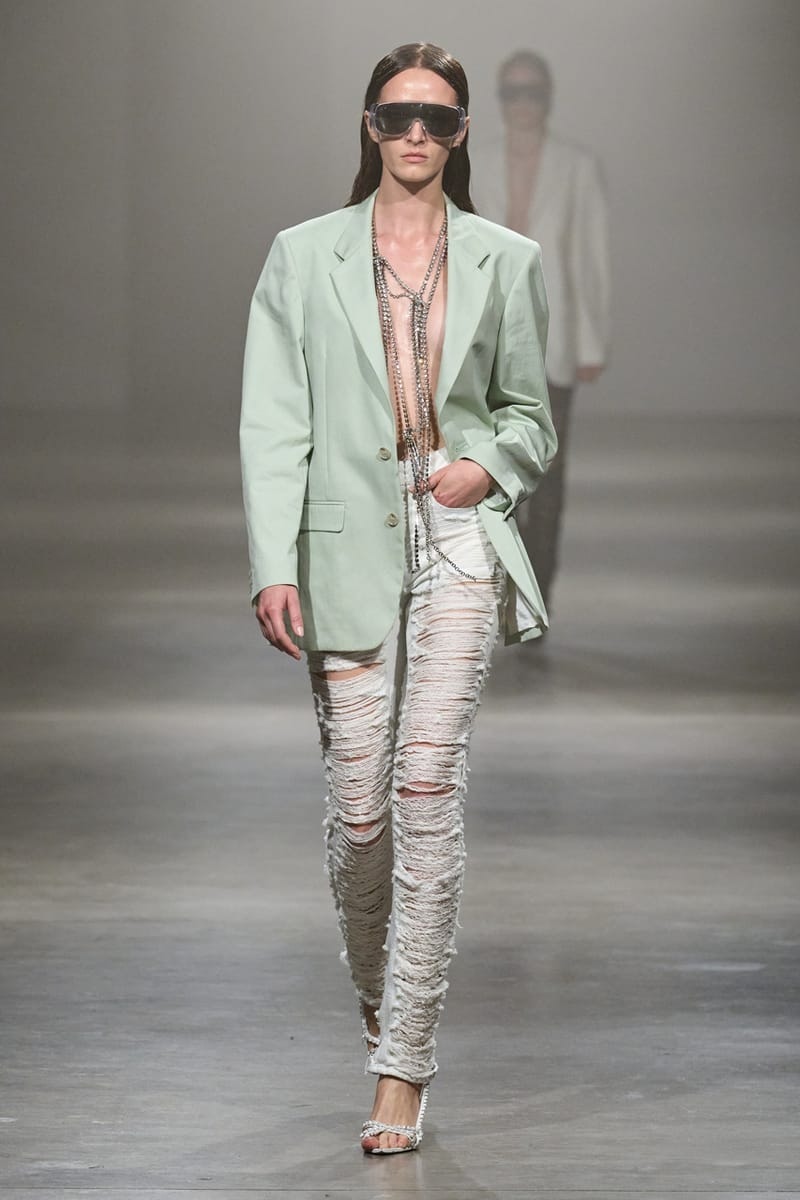 MM6 Maison Margiela 正式發佈 2025 全新春夏系列大秀