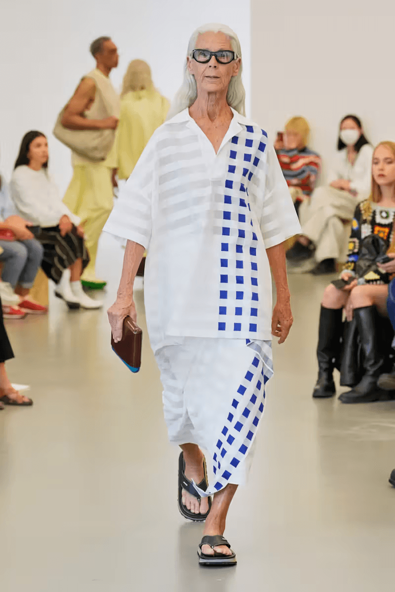 SUNNEI 正式發佈 2025 全新春夏系列大秀