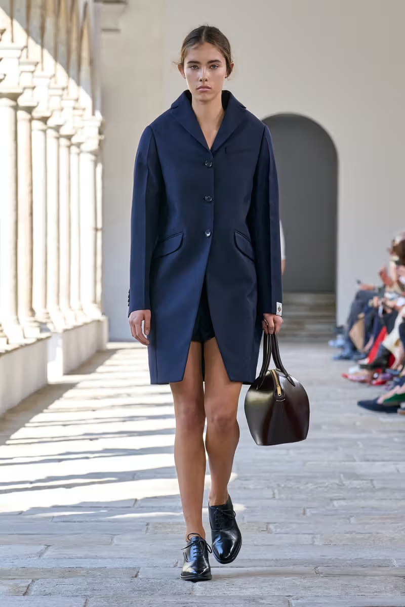 Simone Bellotti 執掌 Bally 2025 春夏系列大秀正式登場